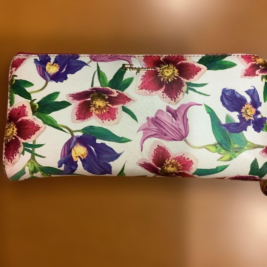 Salvatore Ferragamo サルヴァトーレ フェラガモ 長財布巾着付