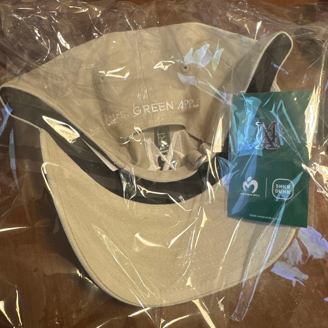 Mrs. GREEN APPLE ニューエラ　キャップ ピンズ付