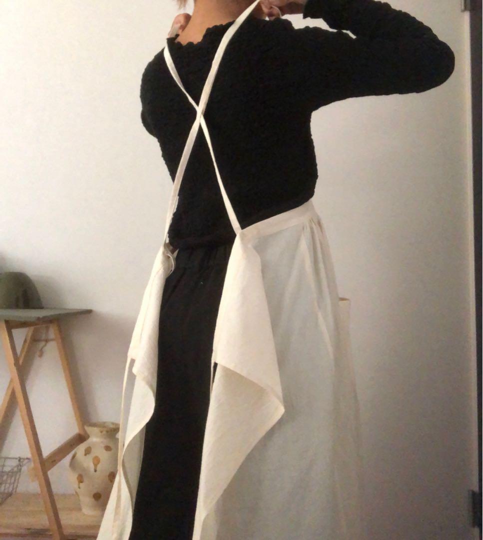 リネン　カフェエプロン　作家　くらすこと