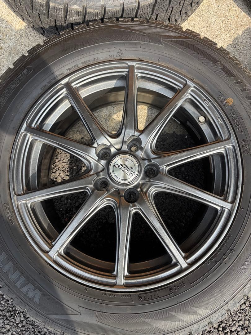 シルバースポークホイールセット DUNLOP 225/60R17