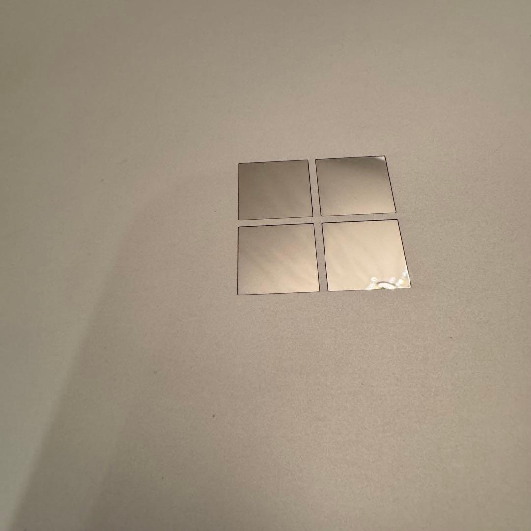 【美品】Surface Laptop2 13.5インチ プラチナ 256GB