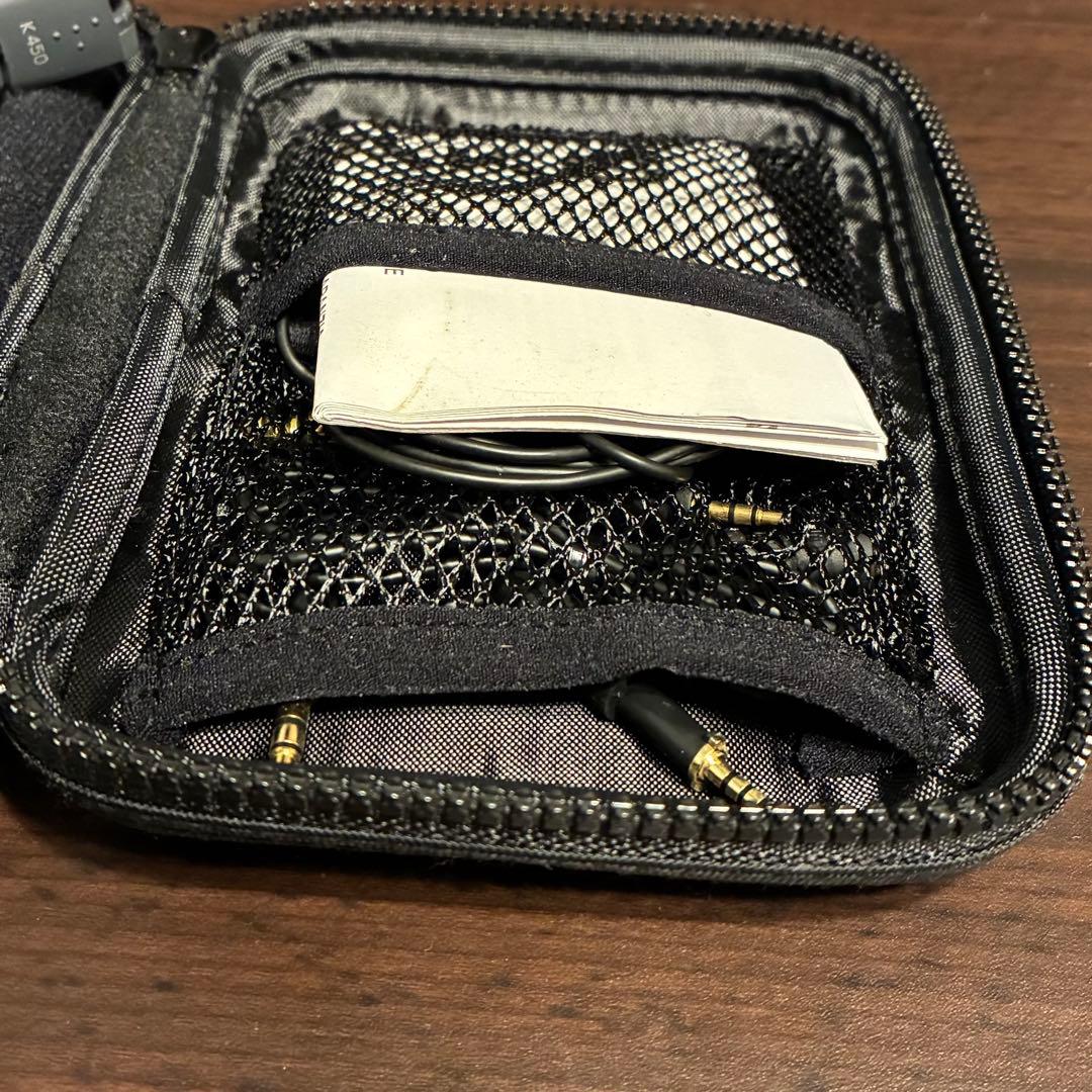 AKG 有線ヘッドホン グレー 収納ケース付き