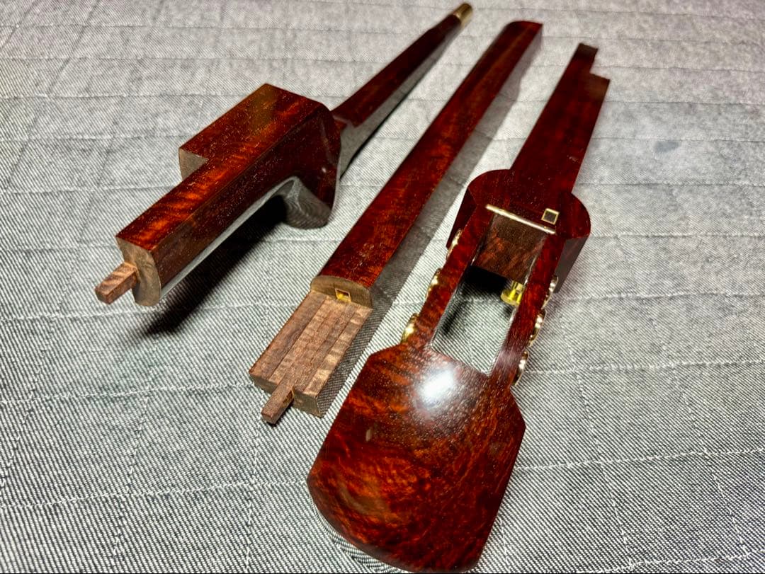 【虎・瘤杢】最高峰 津軽三味線 金細 子持綾杉 極上美品 超希少複雑混合杢 太棹