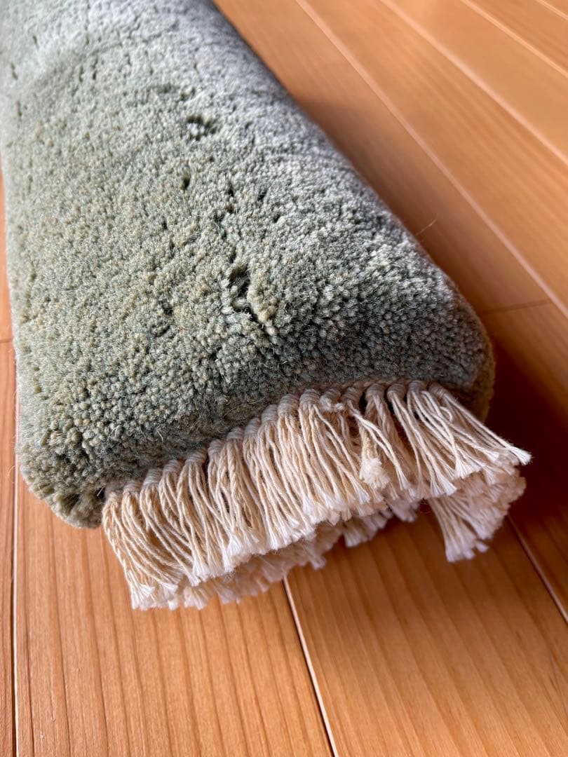 【未使用品】MUNI CARPETS チェアラグ　モスグリーン