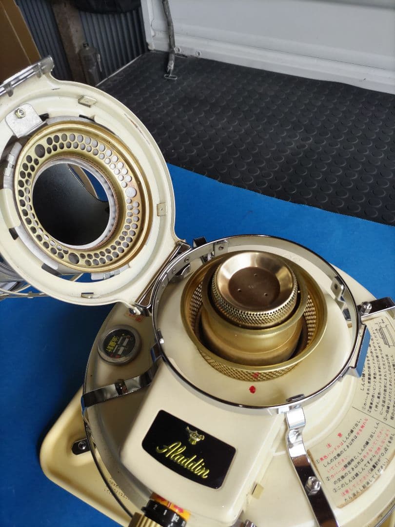 アラジンブルーフレームヒーター