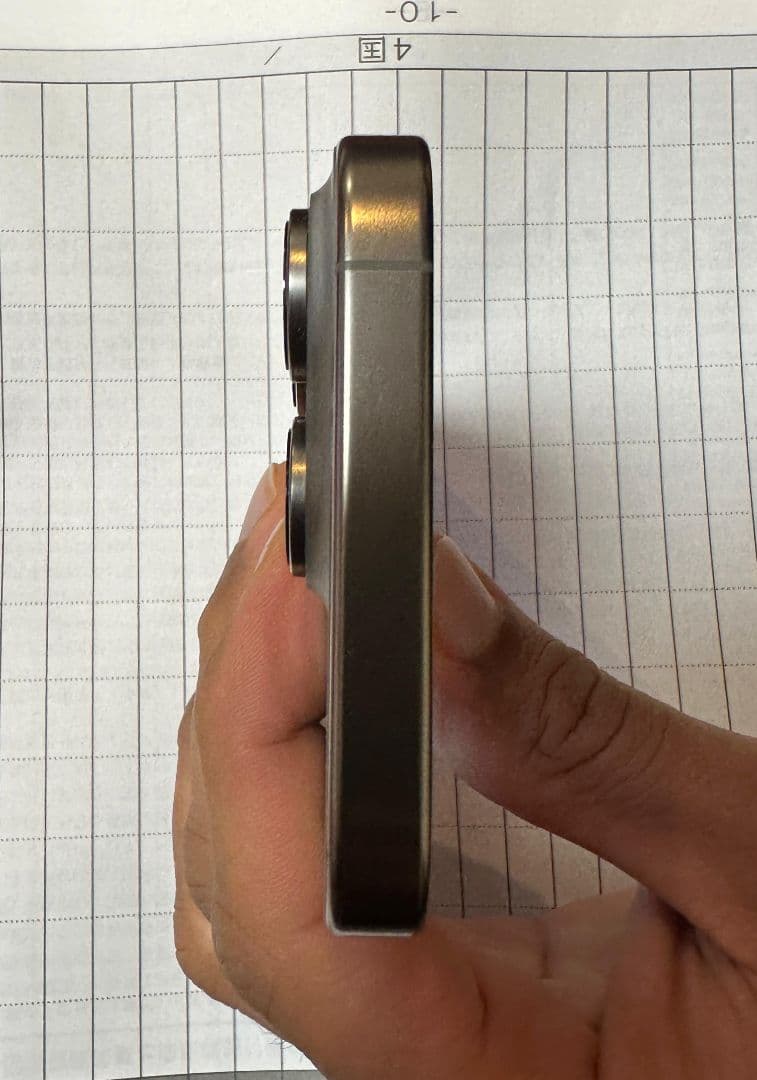 Apple iPhone 16 Pro 256GB シルバー