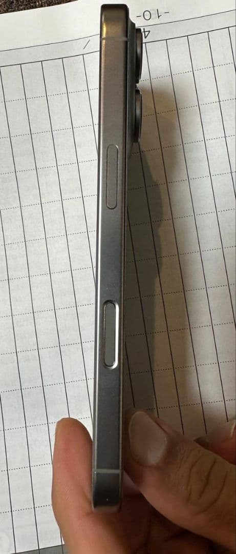 Apple iPhone 16 Pro 256GB シルバー