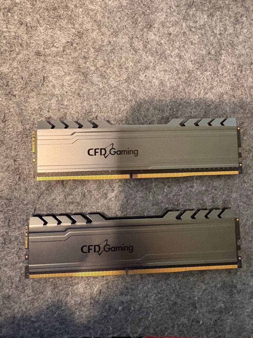 DDR4メモリ　16GB （ 8Gbx 2）