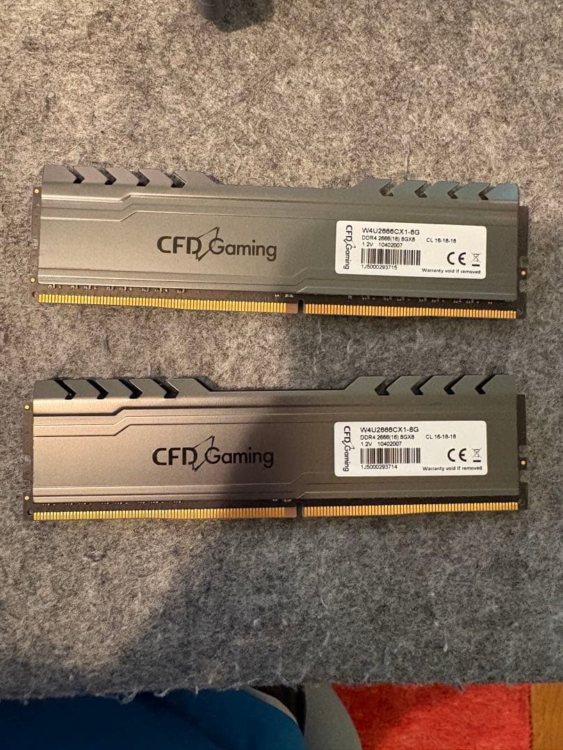 DDR4メモリ　16GB （ 8Gbx 2）