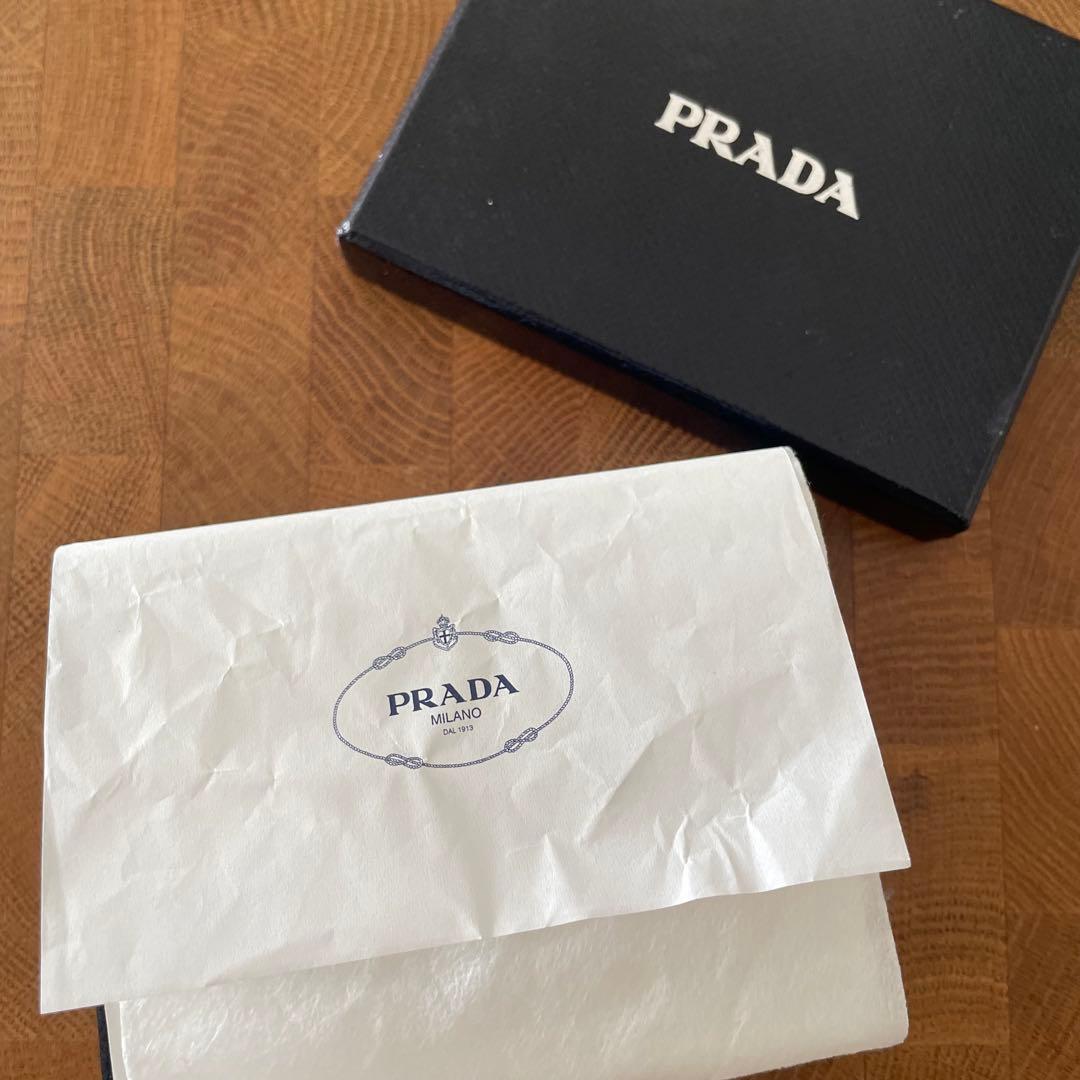 PRADA サフィアーノ レザー ケース