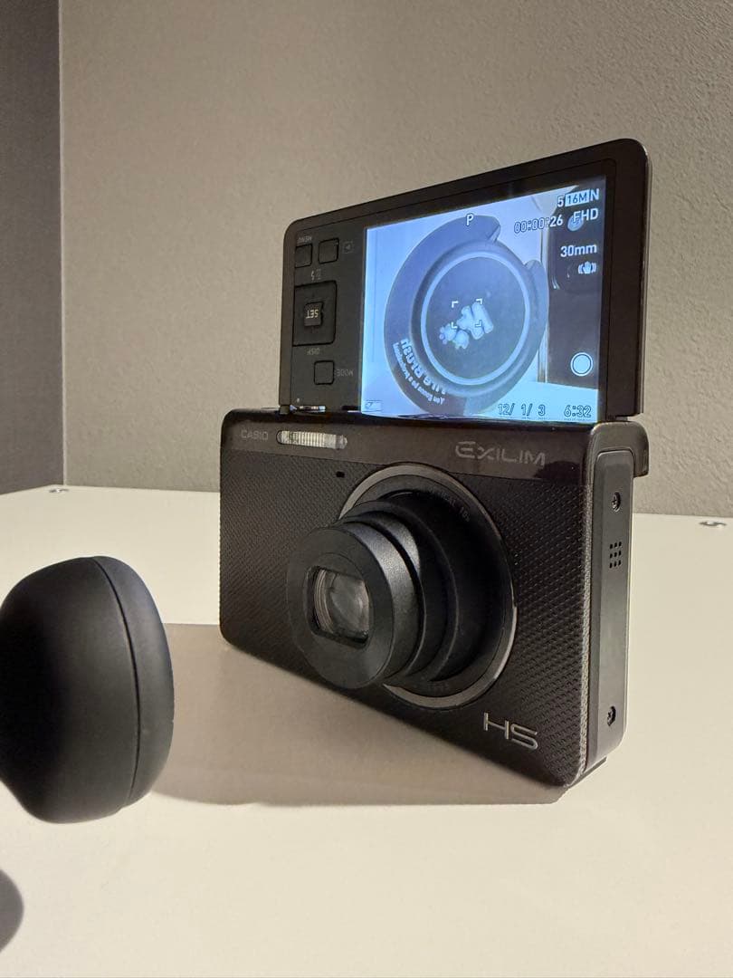 K*u様 【自撮り特化】CASIO EXILIM EX-ZR50 ブラウン【動作