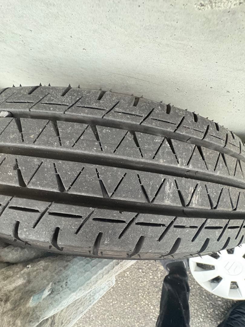 エブリィバン　鉄チンホイール　タイヤ付き 新車から1500キロ外し