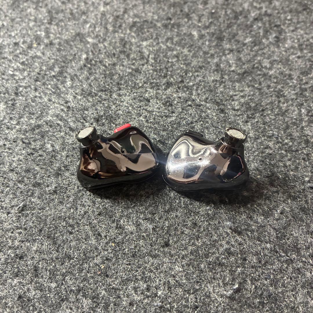 IKKO oh10 Obsidian 有線イヤホン　4.4mmリケーブルつき