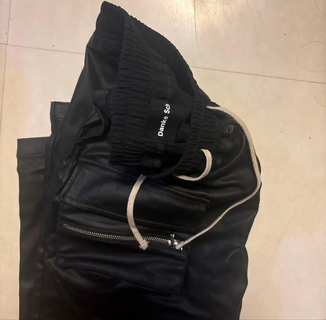 ダンケシェーン　レザー　パンツ　黒