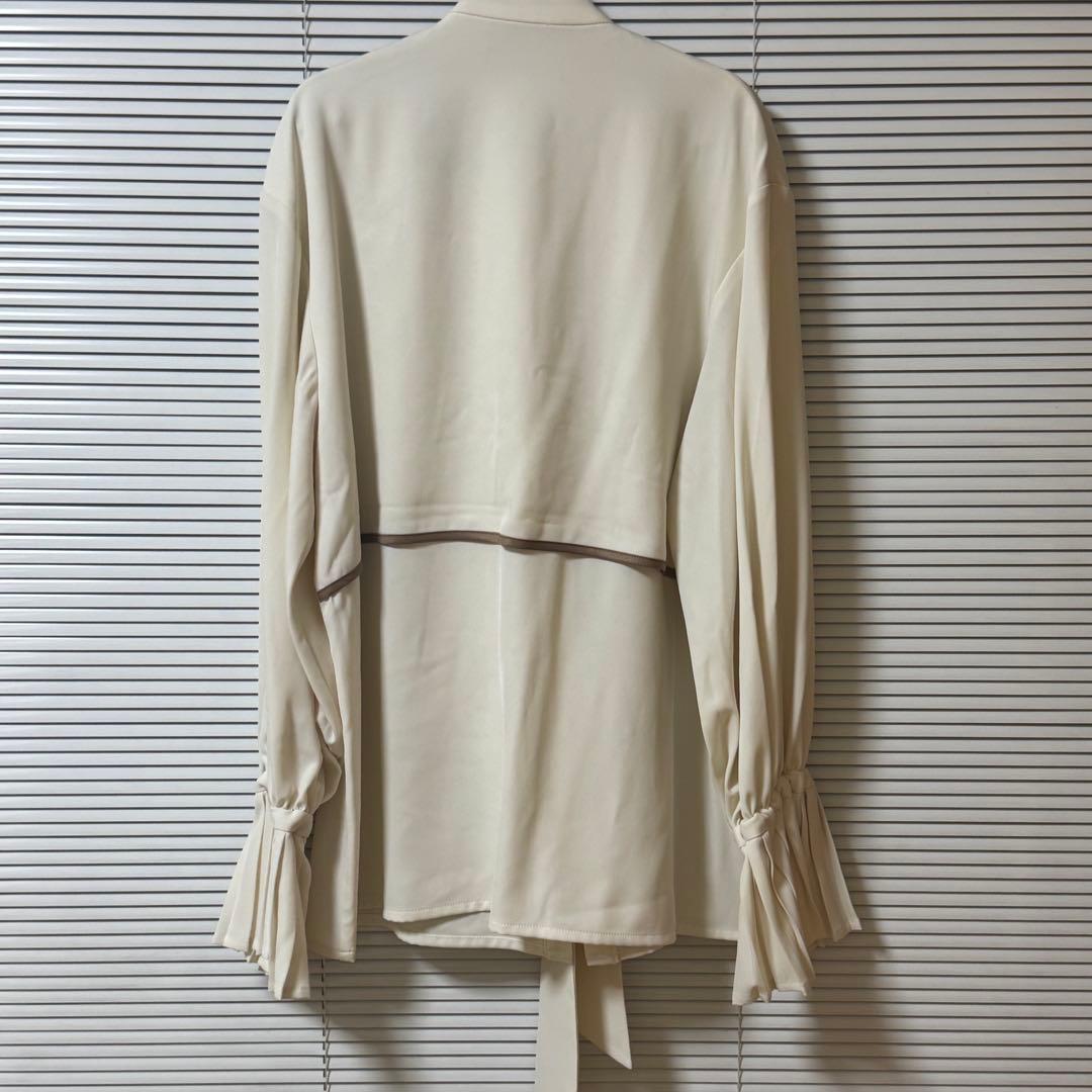 ZOZOTOWN HARE ハレ プロセカ アシメフリルボウタイシャツ 絵名