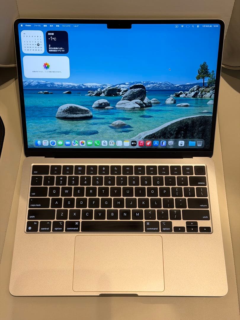 MacBook Air 13.6インチ M3 16GB US