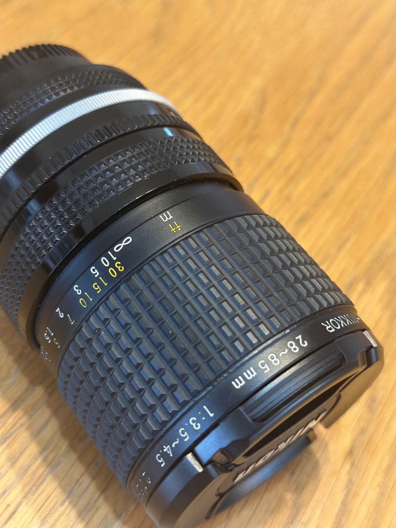 NikonFM2シルバー+Zoom-NIKKOR28-85mmセット