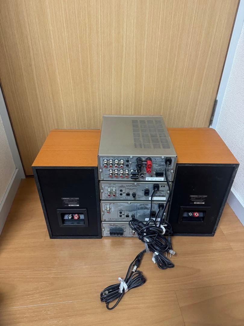 オンキョウ　ONKYO コンポセット　D-062AX A-905X MD-105