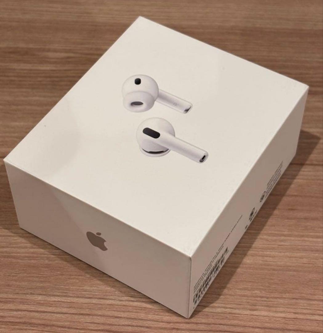 Apple AirPods Pro 3 本体 イヤホン　おまけ付　新品　未使用