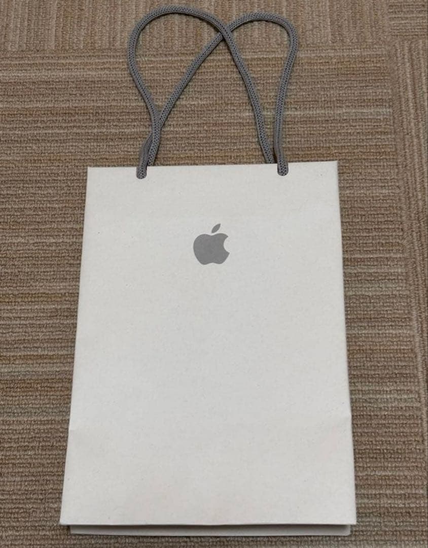 Apple AirPods Pro 3 本体 イヤホン　おまけ付　新品　未使用