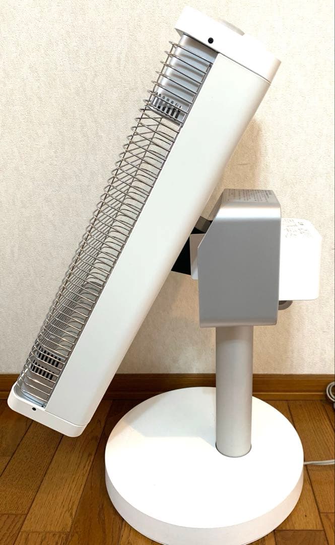 【美品&即日発送】ダイキン　セラムヒートセラミックヒーター ERFT11WS-W