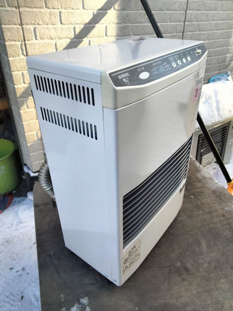 札幌発サンポットFF温風石油ストーブ！品番「FF‐513TF」2011年式中古品