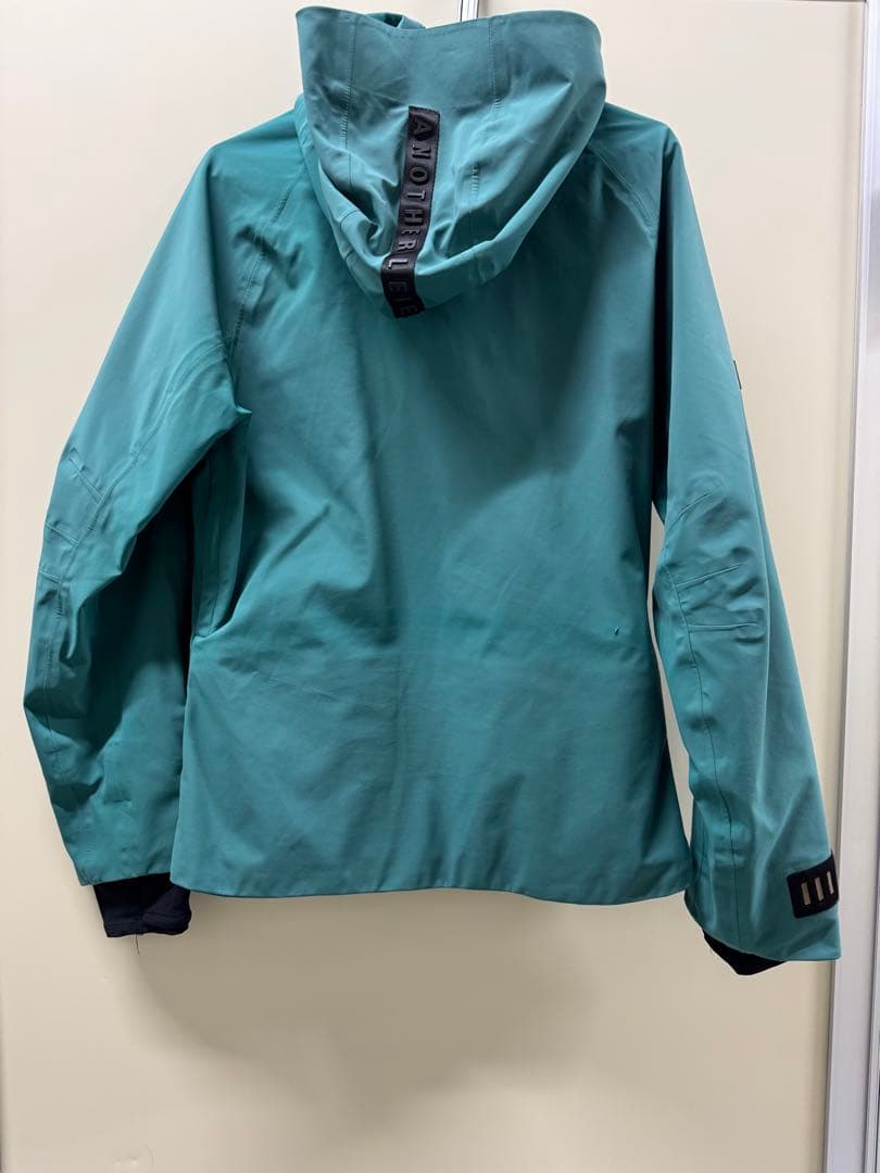 LIMIT スノーウェア　上下セット　Mサイズ　レギュラーフィット　ターコイズ