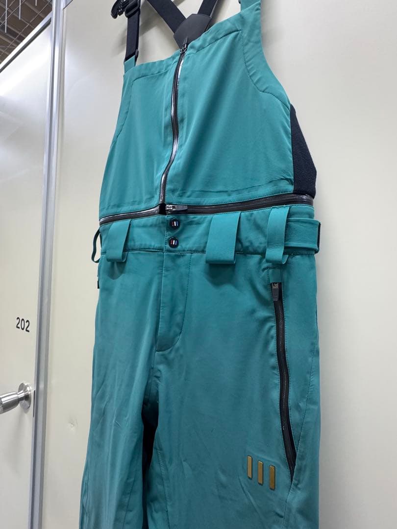 LIMIT スノーウェア　上下セット　Mサイズ　レギュラーフィット　ターコイズ