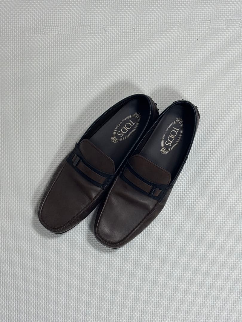 TOD'S ブラウン ローファー