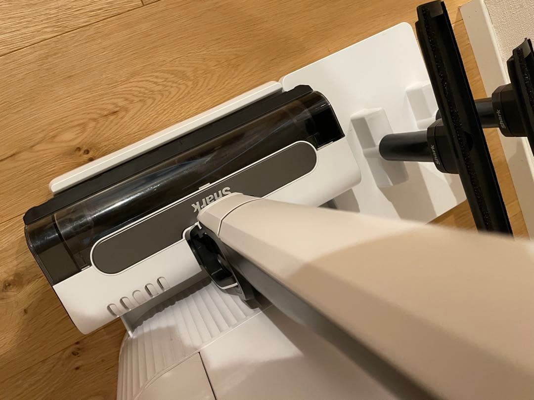 Shark EVOPOWER SYSTEM Sコードレススティッククリーナー