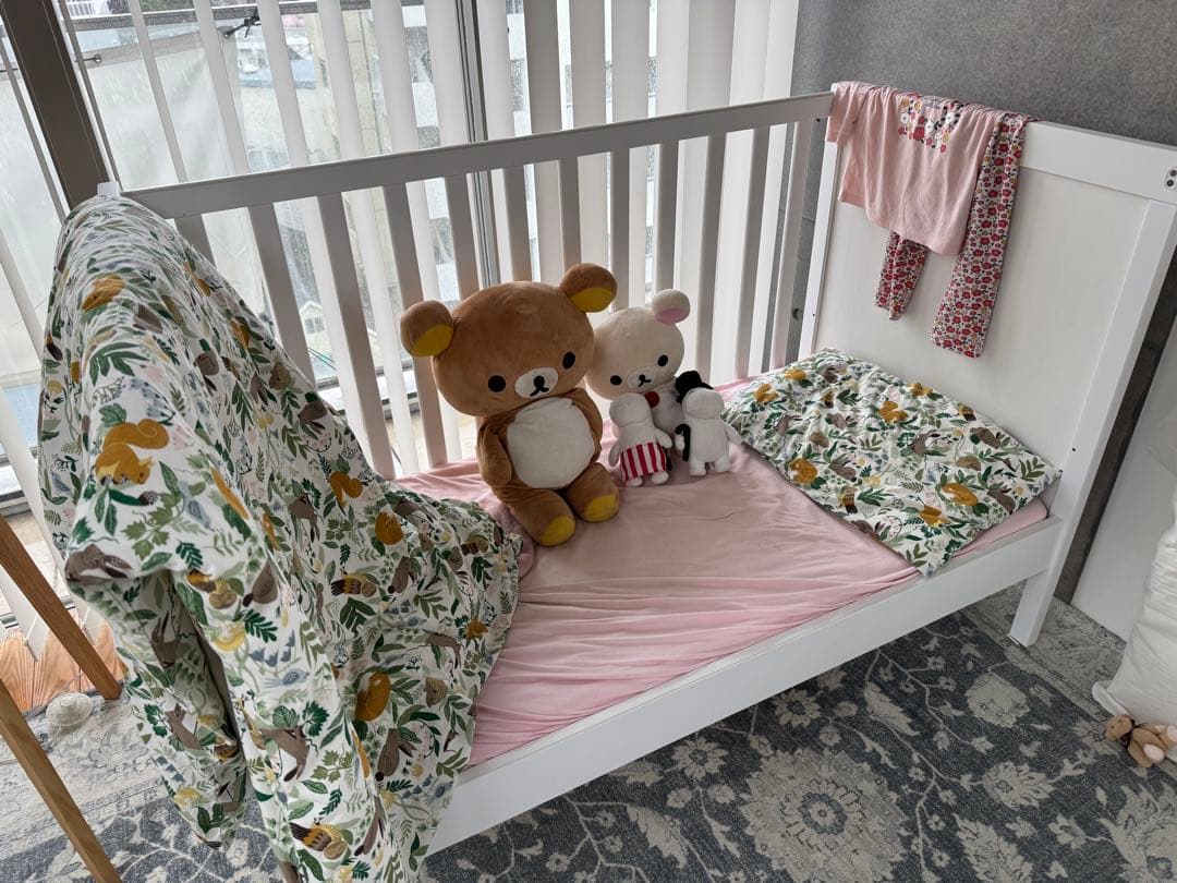 IKEA ベビーベッドとマットレスのセット SUNDVIK+KRUMMELUR