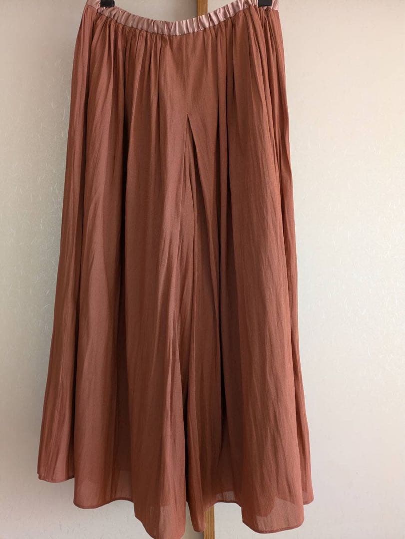 未使用近　ビアズリー ビアズリー シワシフォンギャザーパンツ　ブラウン
