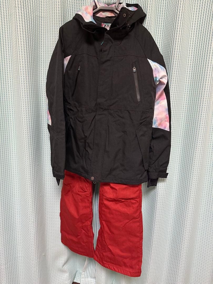 スノーウェア　スノーボードウェア