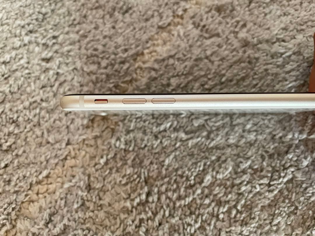 美品iPhone SE 第3世代 64GB simフリー スターライト