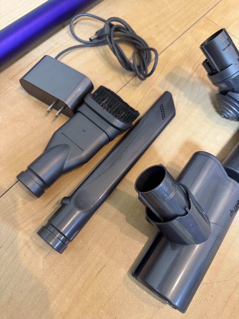 Dyson DC62 コードレスクリーナー