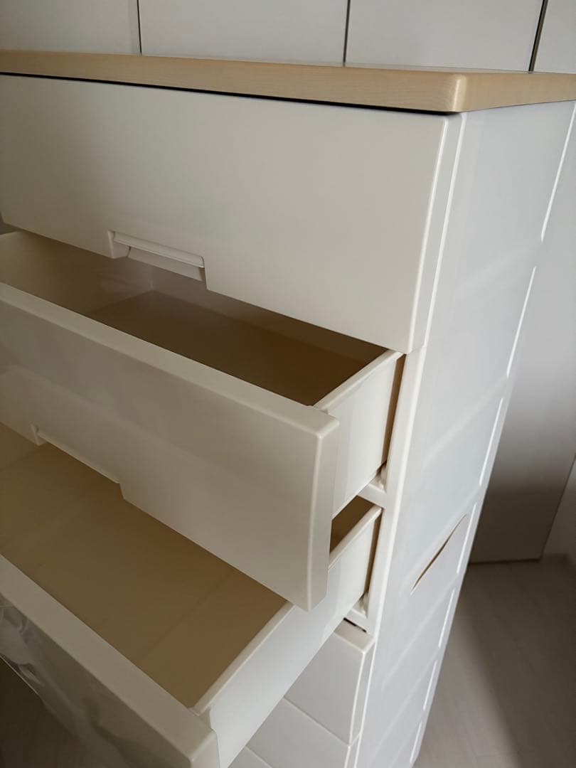 ホワイトプラスチック製7段チェスト