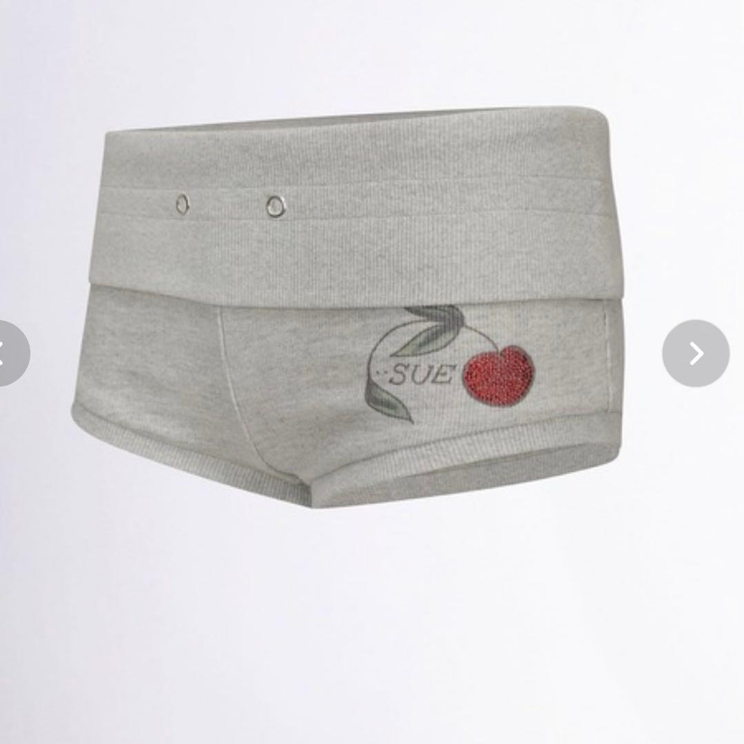 Sculptor X Ed Hardy チェリーショートパンツ