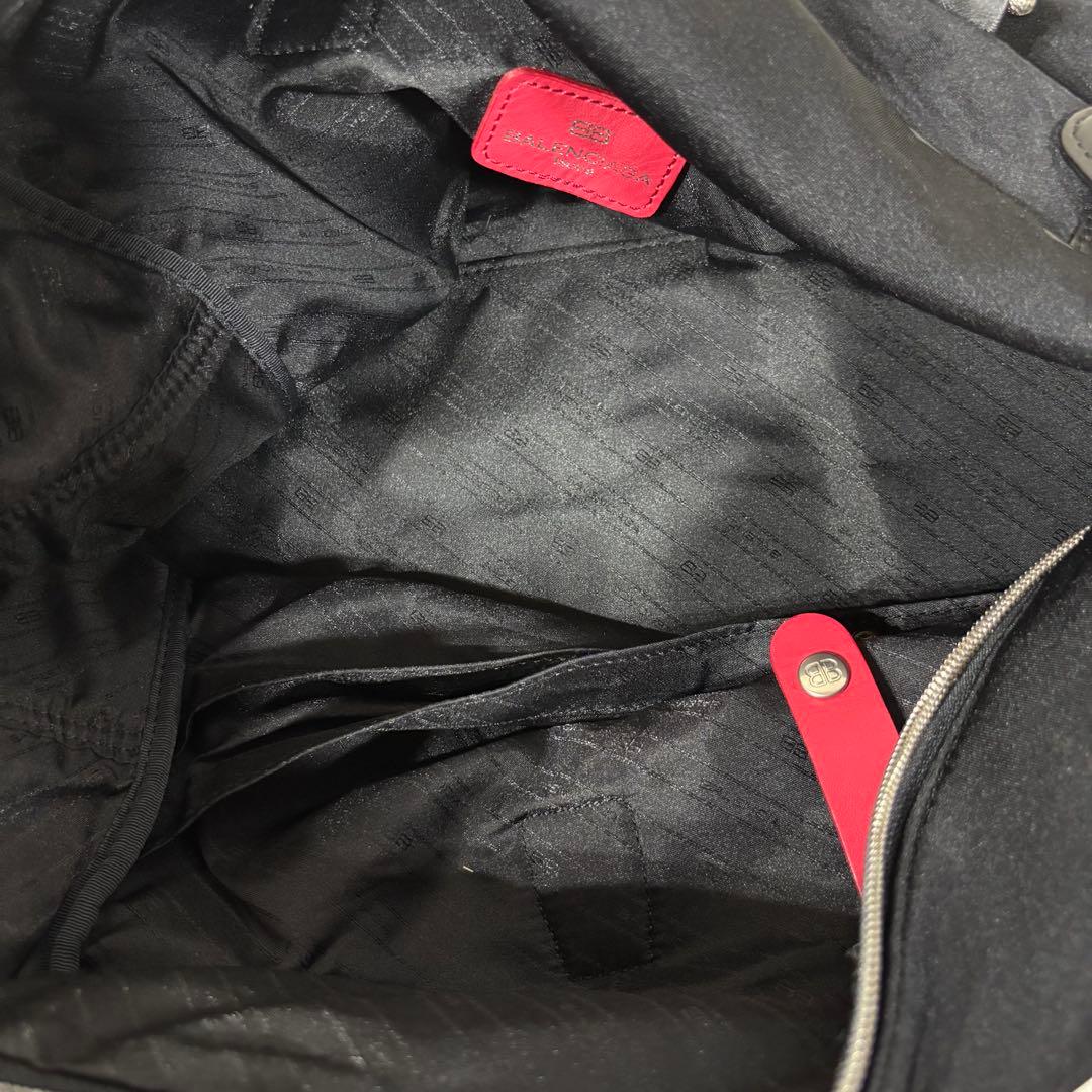 バレンシアガ ボストンバッグ 大容量 ジップ シルバー金具 フラップ 黒