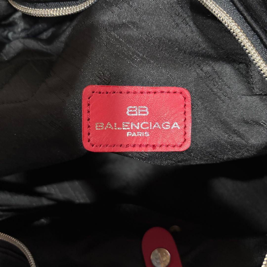 バレンシアガ ボストンバッグ 大容量 ジップ シルバー金具 フラップ 黒