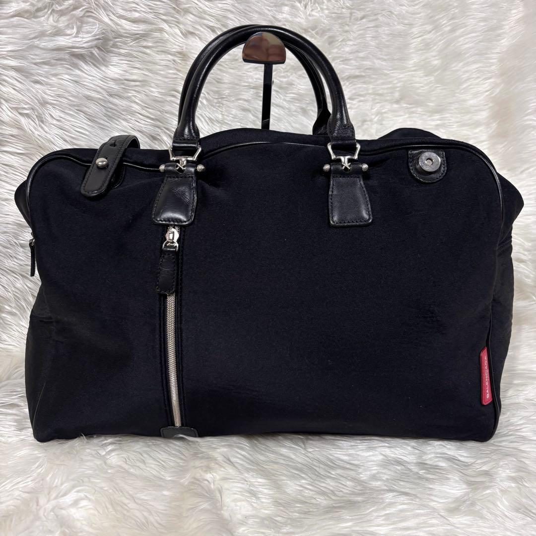 バレンシアガ ボストンバッグ 大容量 ジップ シルバー金具 フラップ 黒