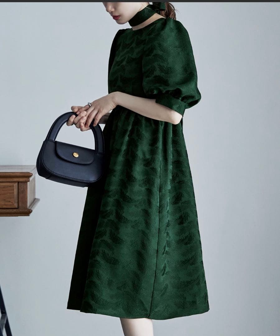 etoll. ジャガードパフスリーブドレス/オケージョンドレス