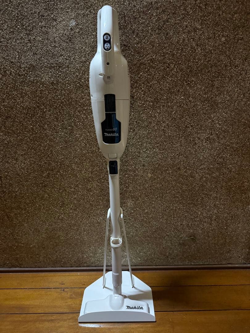 マキタ Makita充電式クリーナ ターボ60 CL113FD