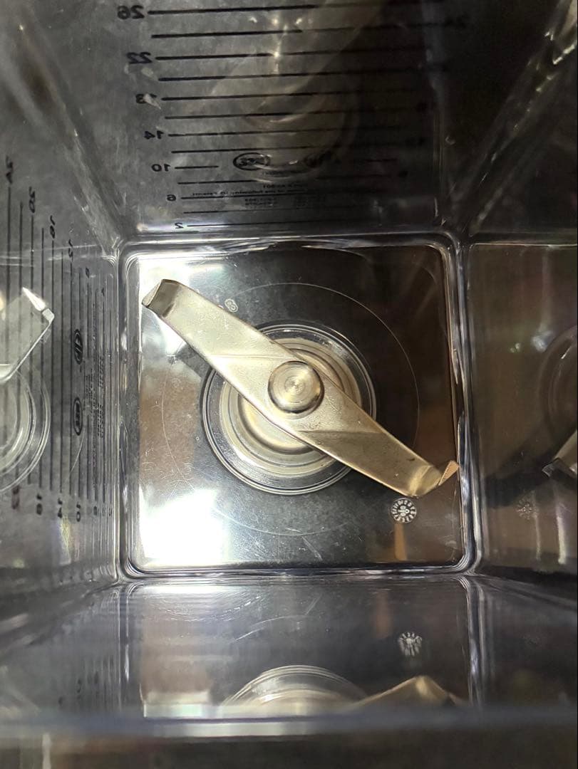 ブレンテック　スムージーブレンダー　ICB3J FMI