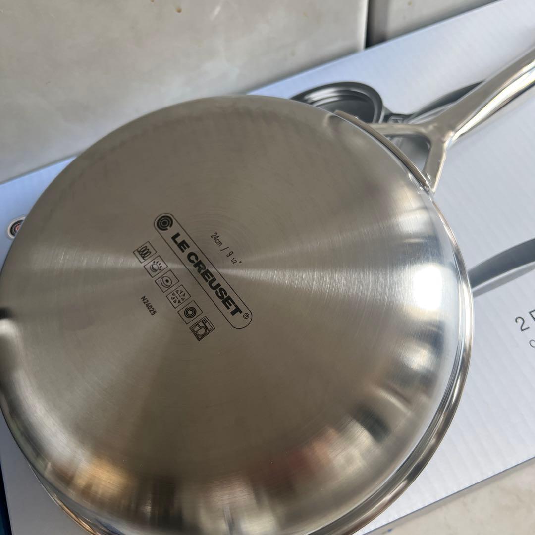 新品未使用ル・クルーゼ ステンレスフライパン24cm