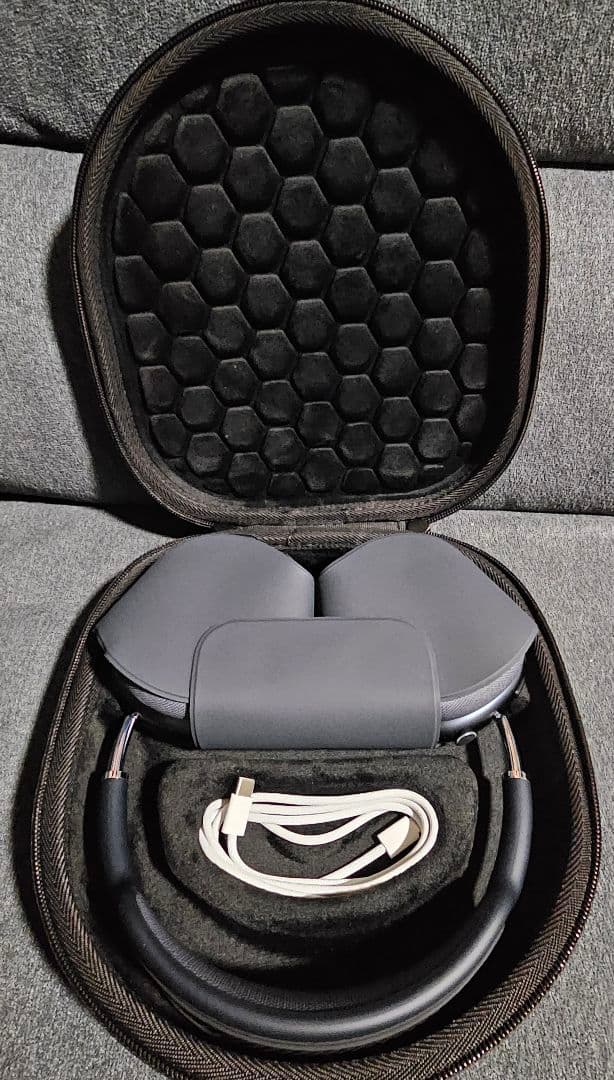 AirPods Max スマートケース付き