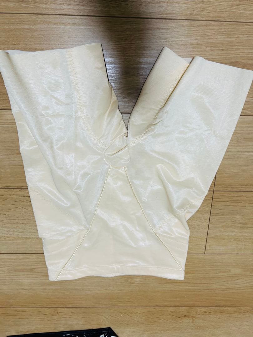 ブライダルインナーセット　ベージュ　バストF75 バスト98