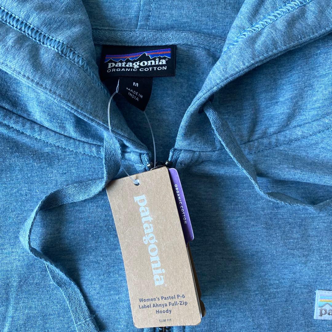パタゴニア ウィメンズ・パステル・P-6 ラベル・アーニャ・フルジップ・フーディ