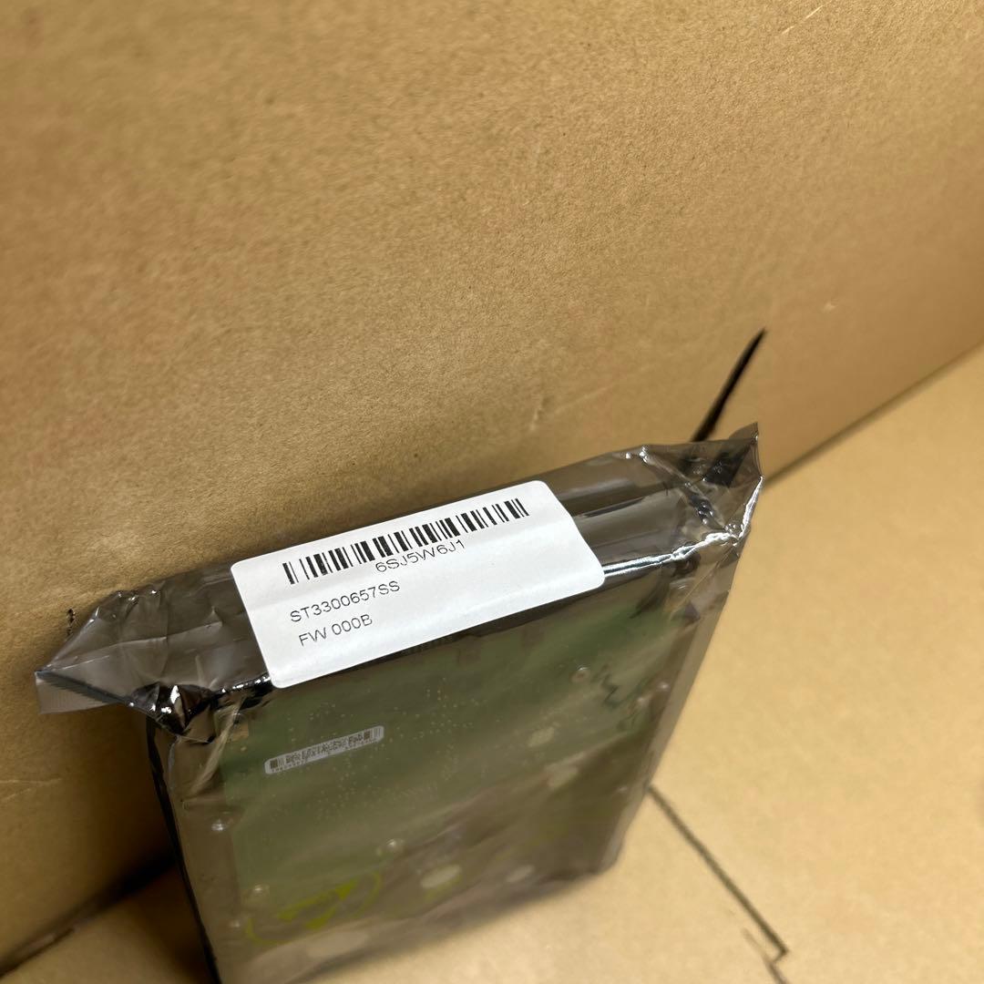 Seagate 3.5インチ内蔵HDD ST3300657SS