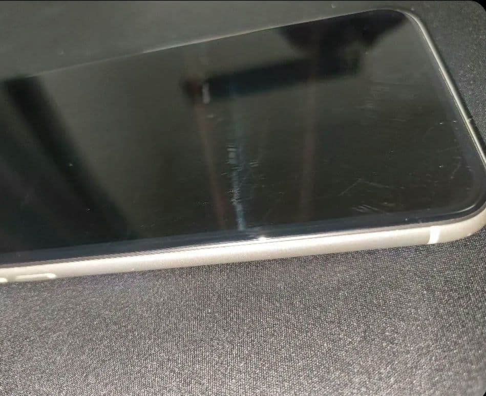 iPhone11 128GB シムフリー