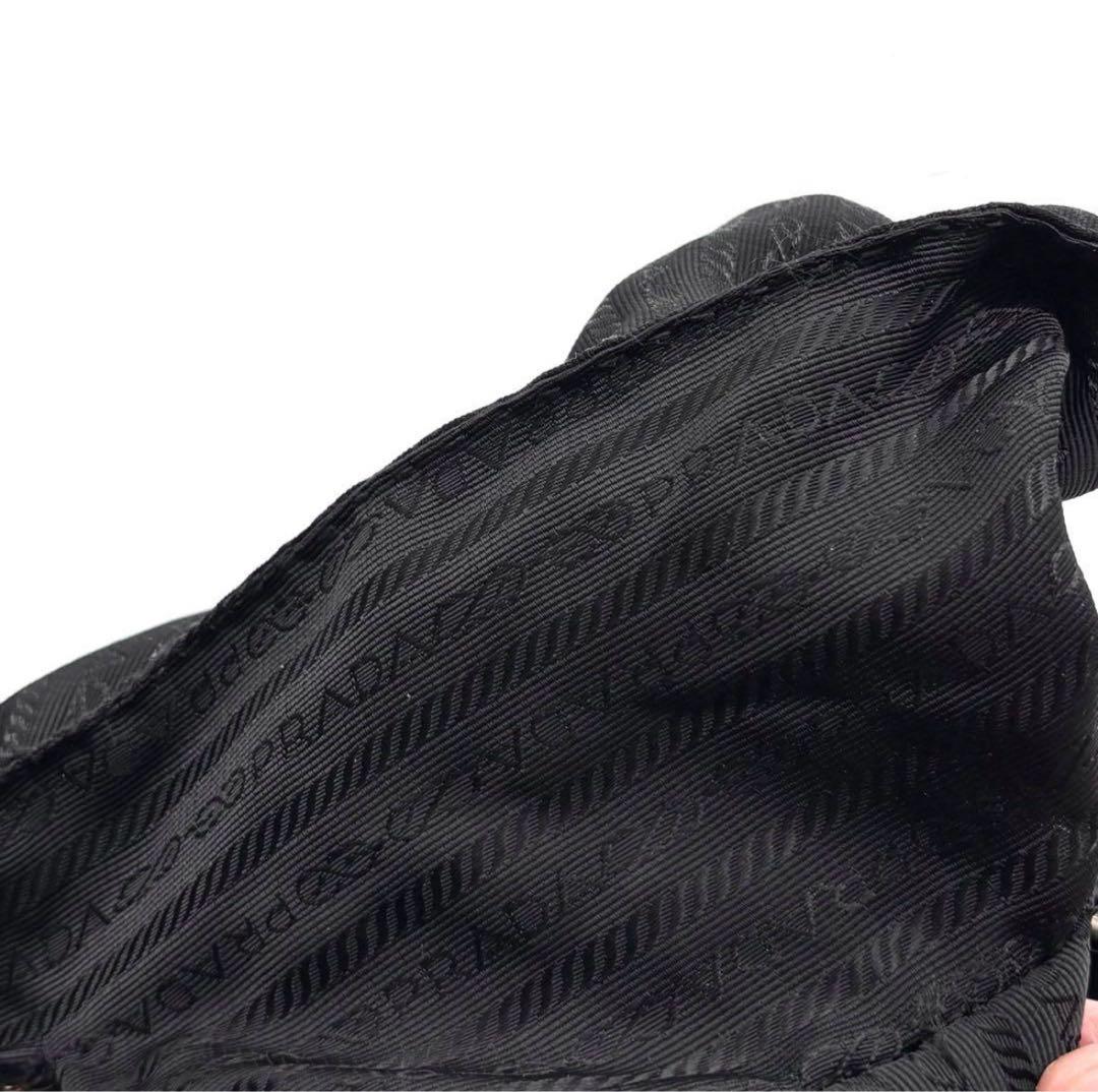 【美品】希少 プラダ ショルダーバッグ ナイロン レザー 三角ロゴ 斜め掛け 黒